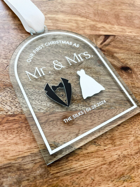 Christmas Married 2023 Ornament | Custom Newlywed Christmas Ornament | Mr and Mrs | Wedding Christmas Gift