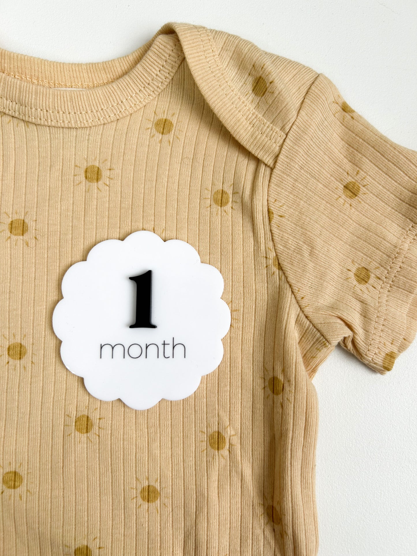 Scalloped Monthly Baby Milestone Discs