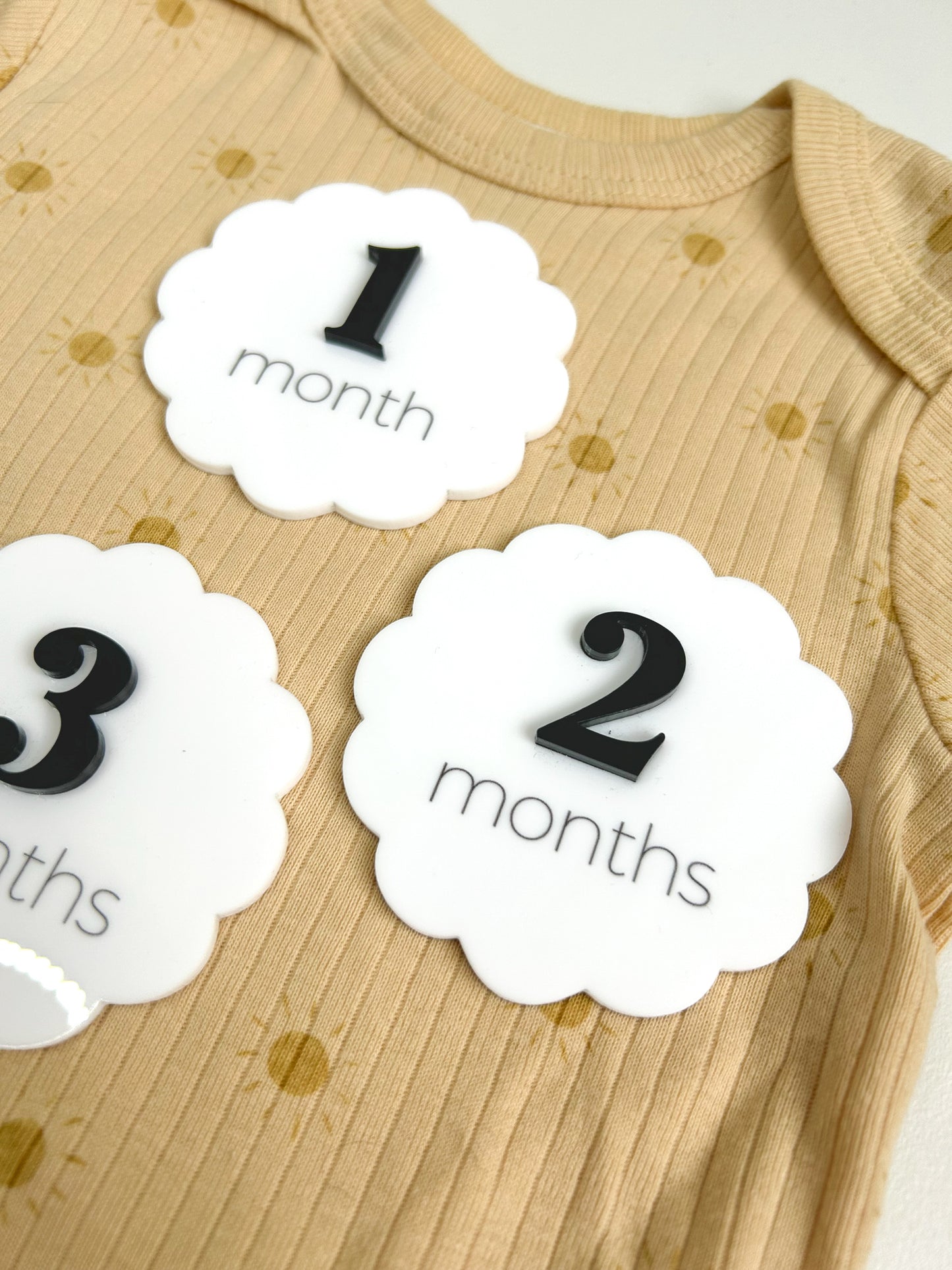 Scalloped Monthly Baby Milestone Discs